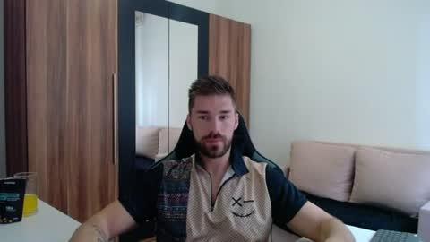 Snapshot of darius_94 chatting on 07/13/26, 05:10 darius_94 online show from 07/13/26, 05:10