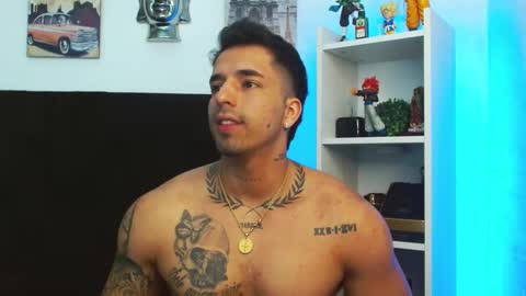 Darius Phoenix  online show from 01/04/25, 07:34