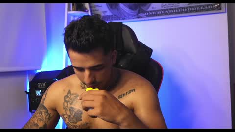 Darius Phoenix  online show from 02/04/25, 12:29