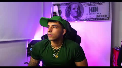 Darius Phoenix  online show from 02/12/25, 07:55