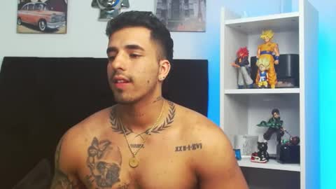 Darius Phoenix  online show from 03/04/25, 03:33