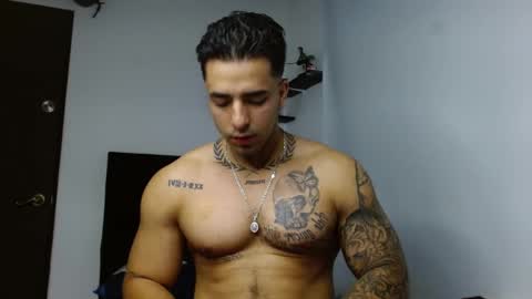 Snapshot of darius_phoenix chatting on 02/01/26, 03:16 Darius Phoenix online show from 02/01/26, 03:16