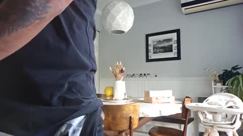 Snapshot of dark___knight chatting on 10/19/25, 07:25 Dark Knight online show from 10/19/25, 07:25