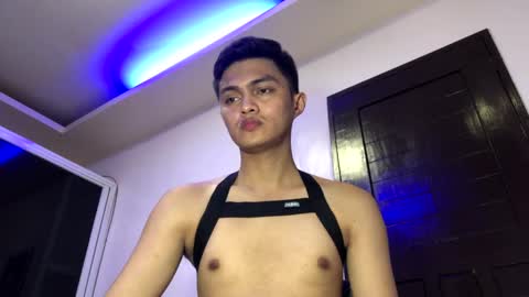 Snapshot of dark_angel69x chatting on 12/21/24, 08:50 Guile online show from 12/21/24, 08:50