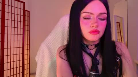 Snapshot of dark_diva chatting on 06/15/26, 09:39 Diva online show from 06/15/26, 09:39