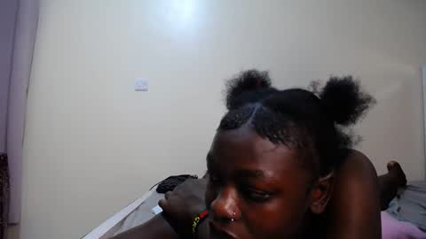 Snapshot of dark_divah chatting on 05/07/26, 03:34 Divah online show from 05/07/26, 03:34