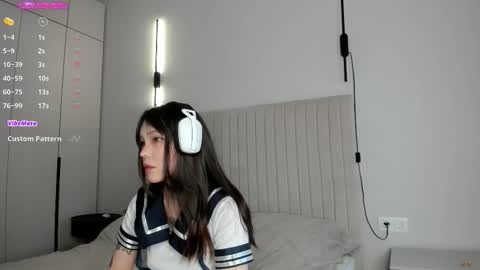 Ester online show from 02/25/26, 08:35