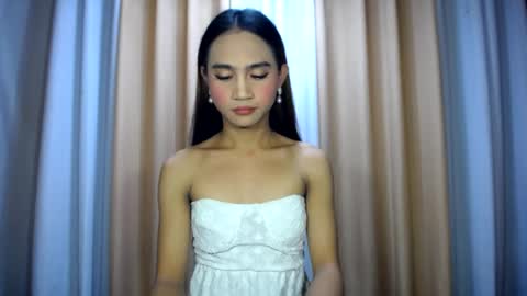 Snapshot of dark_hurohuro19 chatting on 06/24/26, 04:11 LIANNA online show from 06/24/26, 04:11
