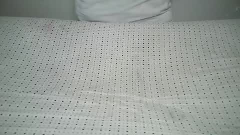 dark_lovly online show from 11/25/25, 09:31