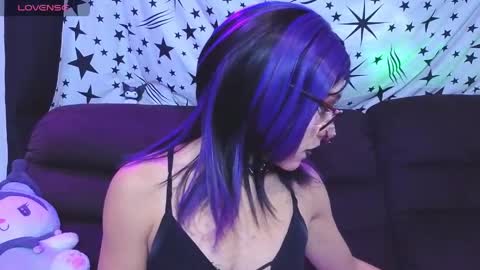 dark_nina__ online show from 04/25/26, 03:20