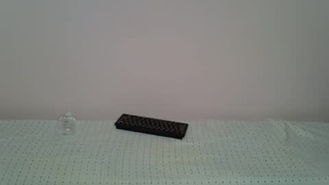dark_petite_ online show from 05/03/26, 06:47