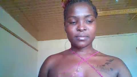 dark_petite_ online show from 05/11/26, 11:27