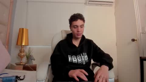 dark_sun333 online show from 10/05/25, 08:51