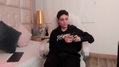 dark_sun333 online show from 01/09/26, 01:52