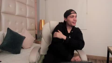 dark_sun333 online show from 01/10/26, 01:51