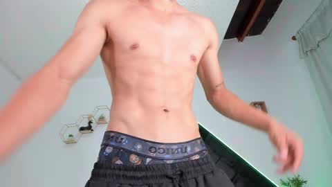 dark_valentino online show from 04/02/26, 03:15