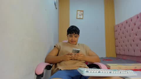 darkalphax01 online show from 01/15/26, 02:16