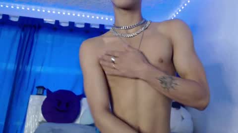 Snapshot of darkboy26_ chatting on 01/25/25, 09:46 Blake online show from 01/25/25, 09:46