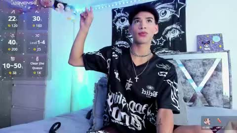 Snapshot of darkboy26_ chatting on 10/09/25, 10:30 Blake online show from 10/09/25, 10:30