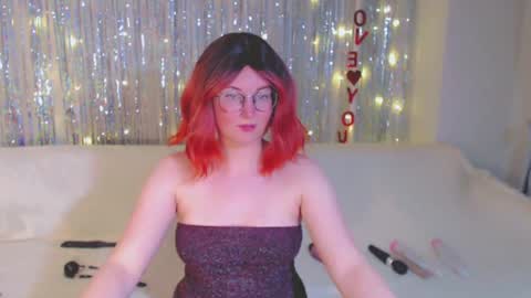 Snapshot of darkheto chatting on 12/15/24, 12:28 Kelly online show from 12/15/24, 12:28