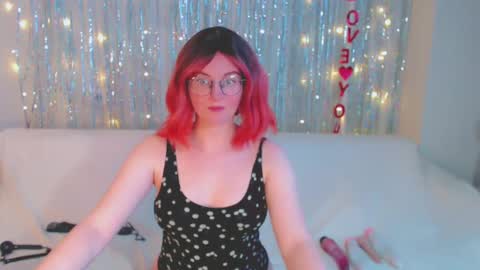 Snapshot of darkheto chatting on 12/20/24, 09:54 Kelly online show from 12/20/24, 09:54