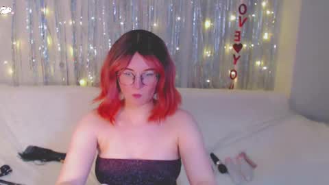 Snapshot of darkheto chatting on 01/19/25, 12:50 Kelly online show from 01/19/25, 12:50