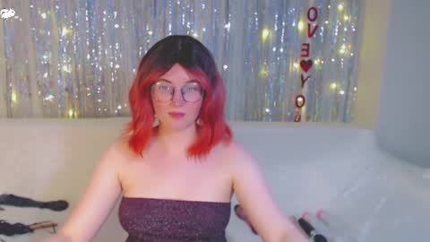 Snapshot of darkheto chatting on 01/26/25, 12:22 Kelly online show from 01/26/25, 12:22