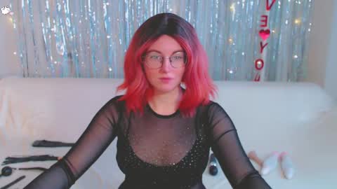 Snapshot of darkheto chatting on 02/07/25, 06:14 Kelly online show from 02/07/25, 06:14