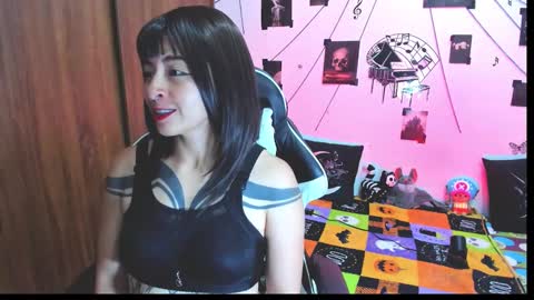 Hi Im Yuri  independent modelhelp me get my 111 hands upuwu online show from 11/27/25, 07:27