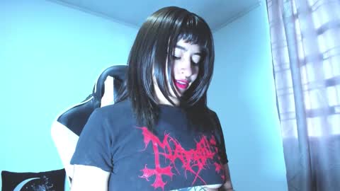 Hi Im Yuri  independent modelhelp me get my 111 hands upuwu online show from 02/18/26, 09:44