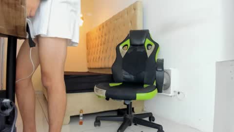 darkknightx01 online show from 10/05/25, 05:44