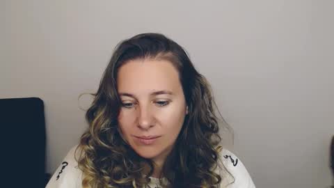 Anna online show from 09/25/25, 04:38