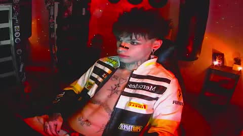   online show from 11/05/25, 07:30