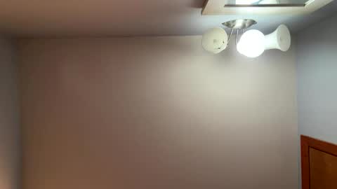 darknite083072 online show from 12/15/25, 10:52