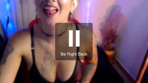 Snapshot of darkopalx chatting on 02/19/25, 02:44 DARK  OPAL online show from 02/19/25, 02:44