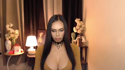 HAPPY BIRTHDAY MISTRESS MADRIANA online show from 02/05/25, 11:55