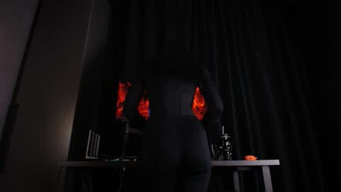 darkspark_ online show from 12/05/25, 10:35