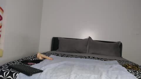 darktanqueen online show from 12/21/25, 04:52