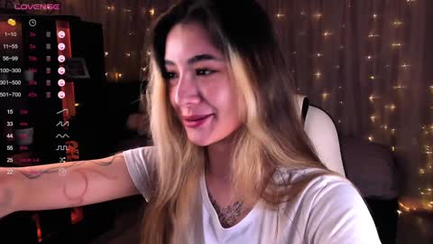 Belle online show from 12/24/24, 08:00