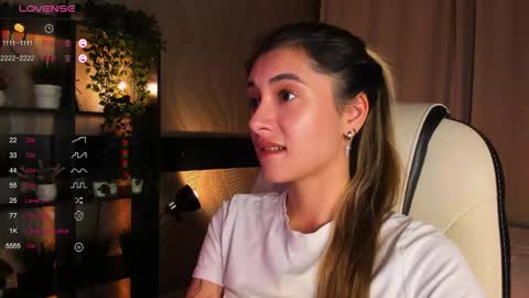 Belle online show from 10/04/25, 05:16