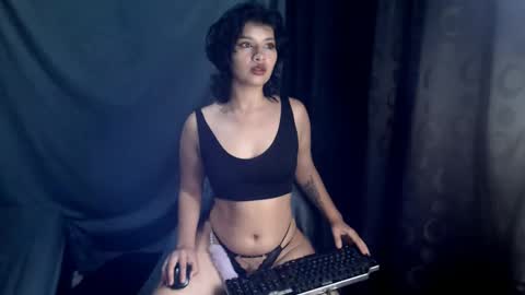 darling_and_dante online show from 01/02/25, 06:45