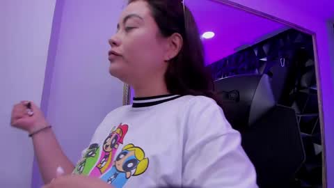 Darling online show from 04/01/26, 01:23