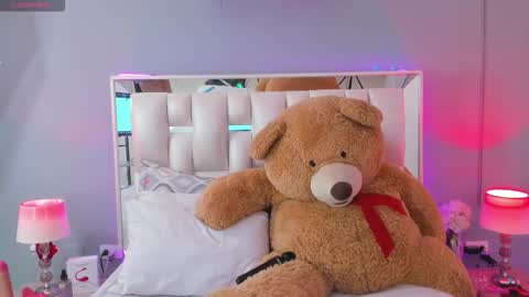 darlyn_tenderhot__ online show from 09/23/25, 05:21