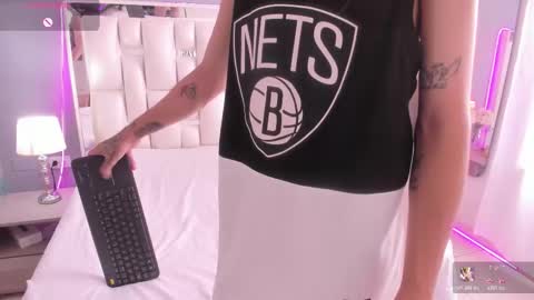 darlyn_tenderhot__ online show from 11/17/25, 08:14