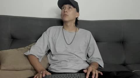 darsel_night online show from 12/01/25, 08:25