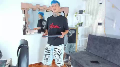 darwin_ggh online show from 11/25/25, 07:41