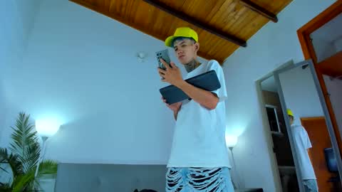 darwin_ggh online show from 12/01/25, 07:24