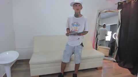 darwin_stark online show from 06/12/26, 10:58