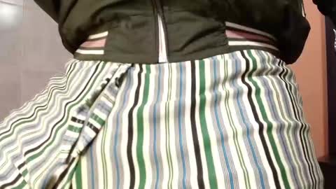 darwin_x online show from 10/26/25, 11:31