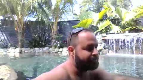 Snapshot of daryl1313 chatting on 11/09/25, 04:11 daryl1313 online show from 11/09/25, 04:11